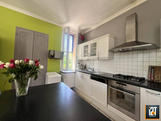 Sale House 7 rooms Sainte-Anastasie 30190 217 m²