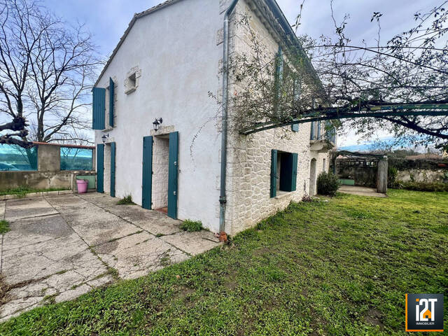 Sale House 6 rooms Sainte-Anastasie 30190 209 m²