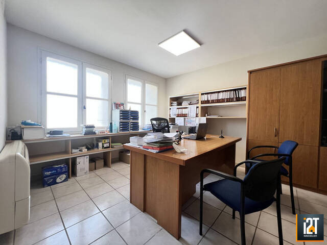 Vente Local Sainte-Anastasie 30190 100 m²