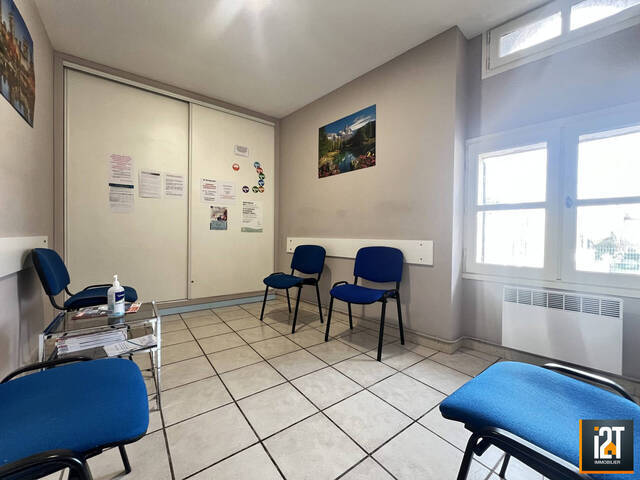 Vente Local Sainte-Anastasie 30190 100 m²