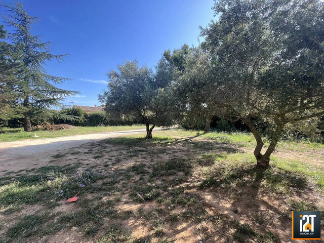 Vente Terrain Saint-Siffret 30700 640 m²
