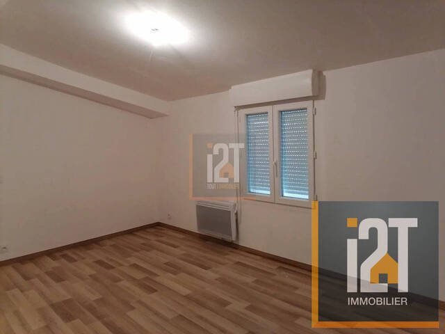 Location Appartement 3 pièces Théziers 30390 71.4 m²