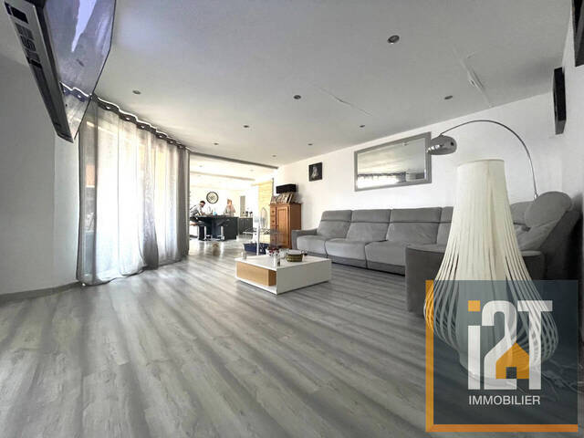 Vente Maison 7 pièces Nîmes 30000 170 m²