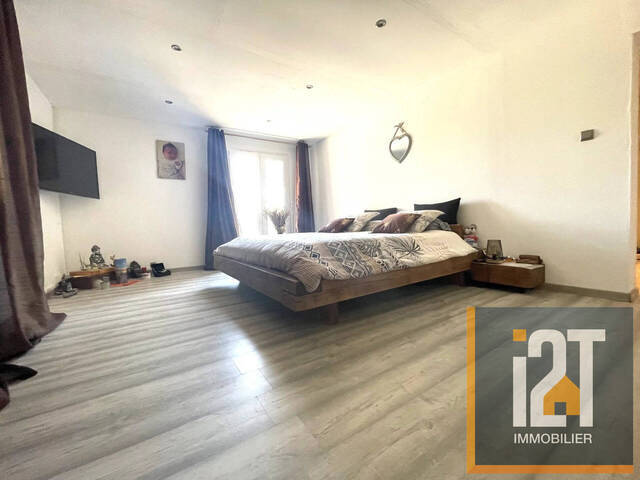 Vente Maison 7 pièces Nîmes 30000 170 m²