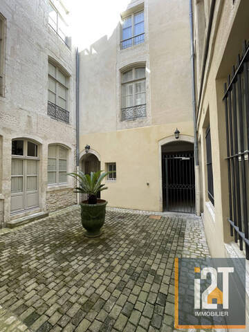 Vente Appartement 3 pièces Nîmes 30000 83.47 m²