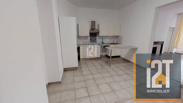 Location Appartement 3 pièces Nîmes 30000 84.41 m²