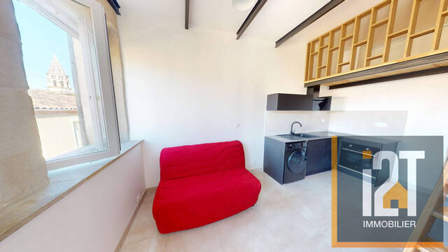 Location Appartement 1 pièce Nîmes 30000 18 m²