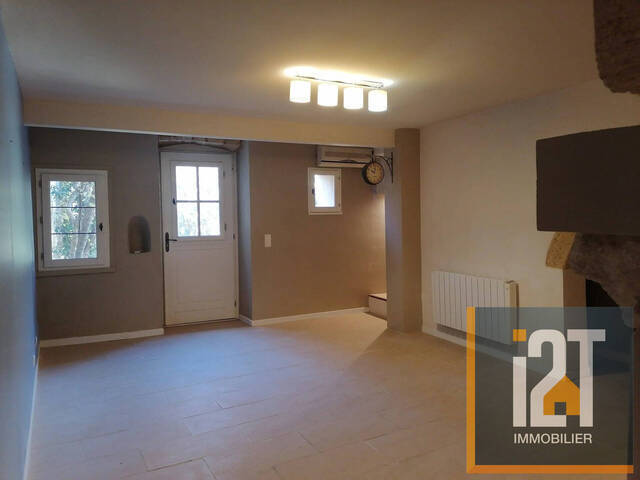 Location Maison 4 pièces Saint-Hilaire-d'Ozilhan 30210 93 m²