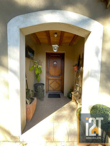 Vente Maison 6 pièces Nîmes 30000 200 m²