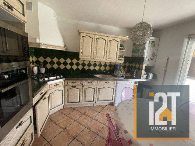 Vente Maison 6 pièces Nîmes 30000 142 m²