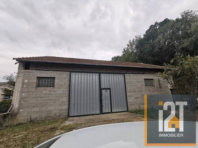 Rent Professional premises Boucoiran-et-Nozières 30190 196 m²