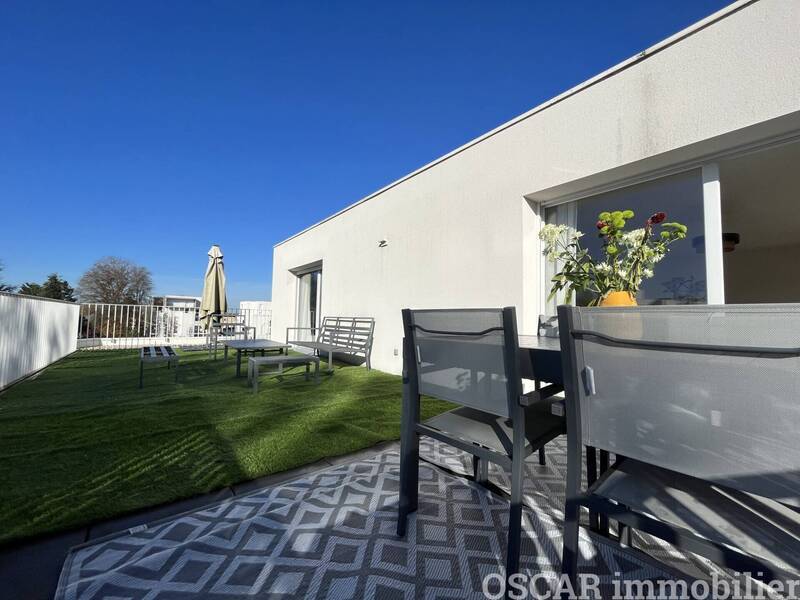 Sold property apartment 5 rooms in Nantes 44300