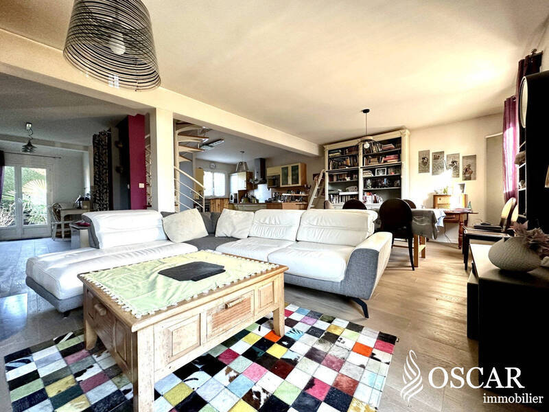 Buy house 6 rooms 120 m² in Sainte-Luce-sur-Loire 44980