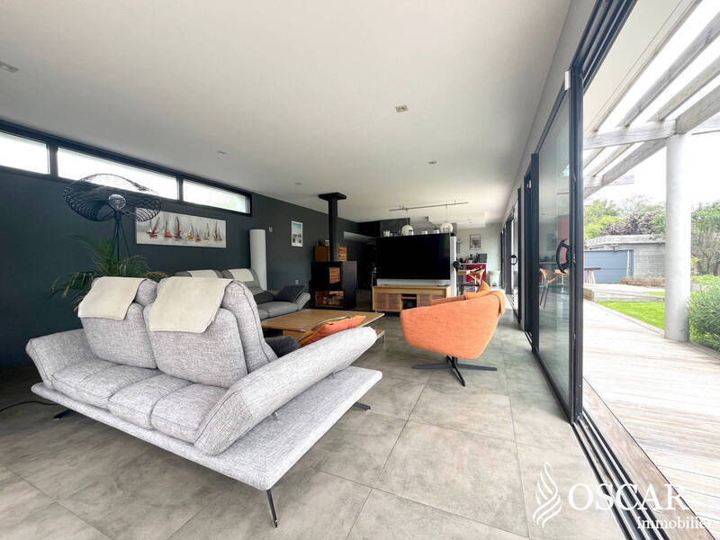 Vente maison contemporaine 8 pièces 192.25 m² - La Chapelle-sur-Erdre 44240