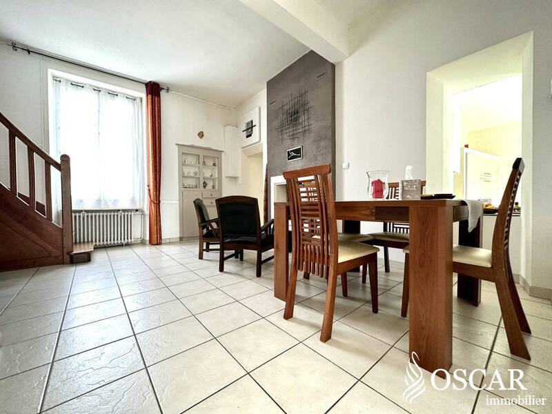 Buy house 6 rooms 137.78 m² in Nantes 44200