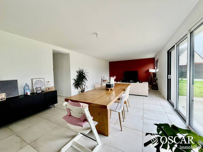 Buy house maison contemporaine 5 rooms 119 m² in Les Touches 44390