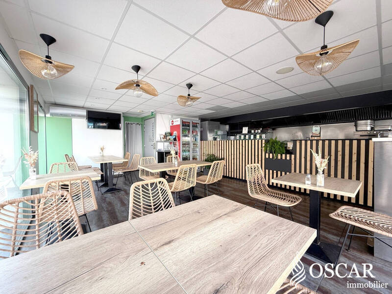 Buy professional premises local professionnel 72 m² in La Chapelle-sur-Erdre 44240 315 000 €