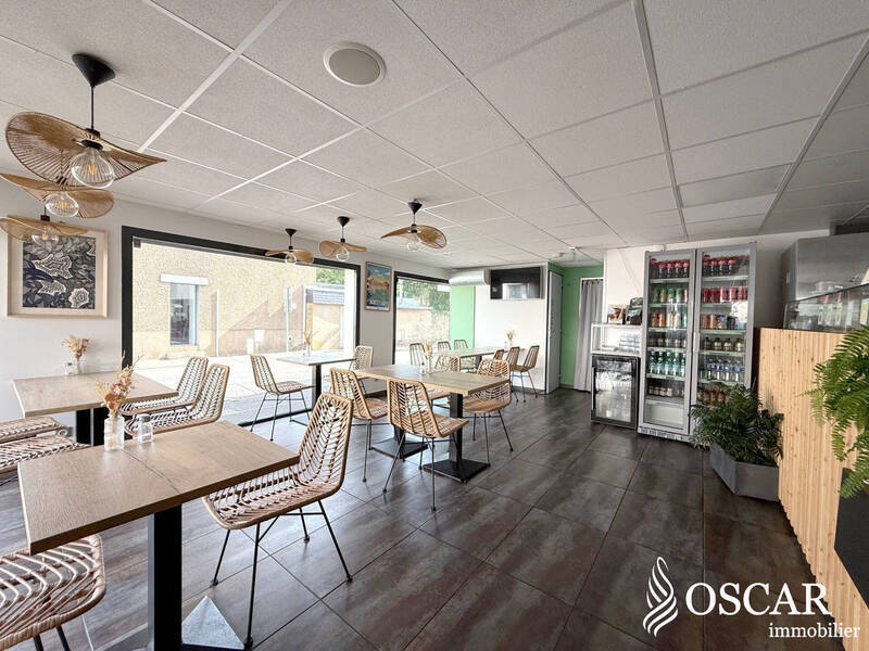 Buy professional premises local professionnel 72 m² in La Chapelle-sur-Erdre 44240 315 000 €