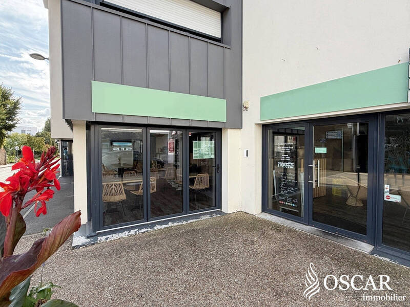 Buy professional premises local professionnel 72 m² in La Chapelle-sur-Erdre 44240 315 000 €