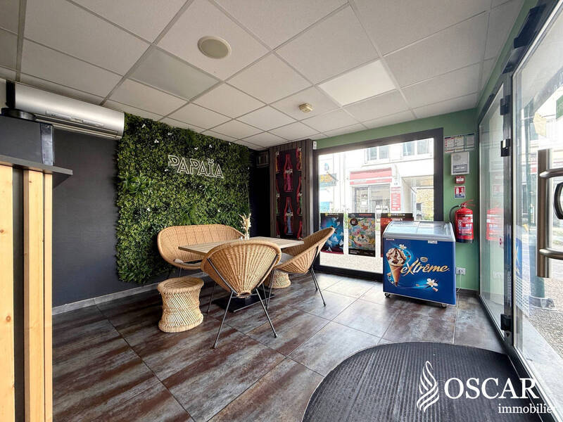 Buy professional premises local professionnel 72 m² in La Chapelle-sur-Erdre 44240 315 000 €