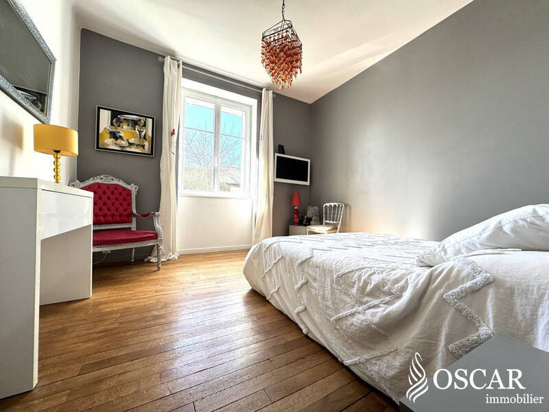 Buy house 8 rooms 134 m² in Nantes 44100
