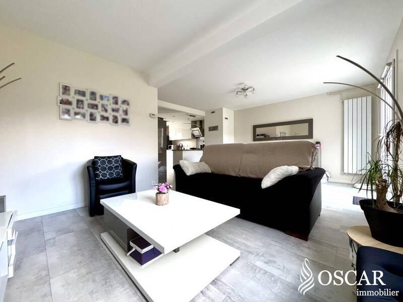 Buy house 4 rooms 92 m² in Nantes 44300