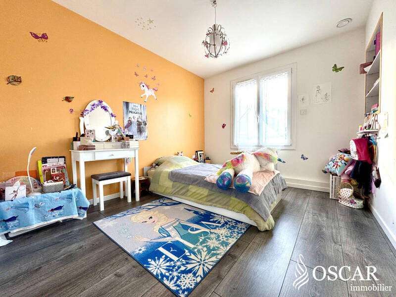 Buy house 4 rooms 92 m² in Nantes 44300