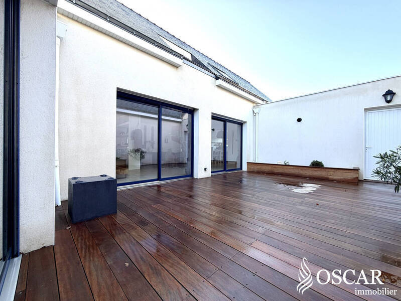 Buy house 5 rooms 140 m² in Nantes 44300