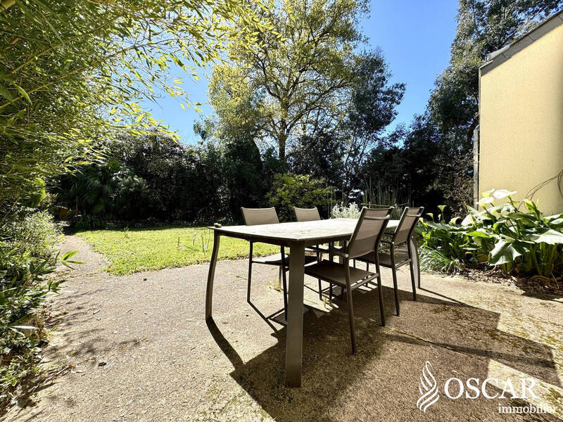 Sold property house 5 rooms 103 m² in Nantes 44300