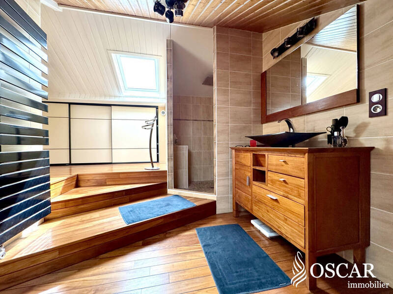 Sold property house 5 rooms 103 m² in Nantes 44300