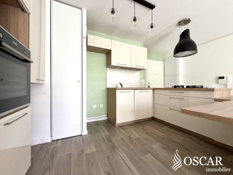 Sold property apartment 3 rooms 65.57 m² in Nantes 44300