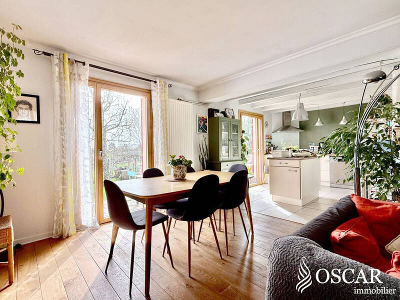 Sold property house 5 rooms 105 m² in La Chapelle-sur-Erdre 44240
