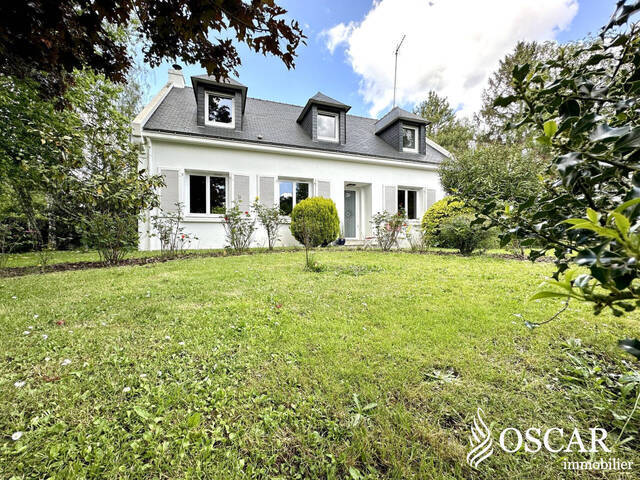 Sale House maison traditionnelle 8 rooms 203 m² Thouaré-sur-Loire 44470