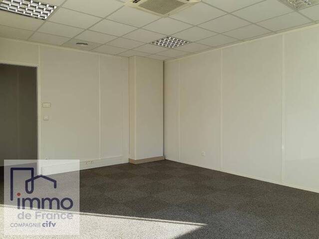 Location Local bureau 314 m² Grenoble 38000