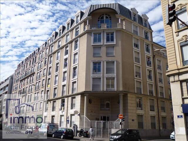 Location Appartement 1 pièce 19.5 m² Lyon 7e Arrondissement 69007 Facultés