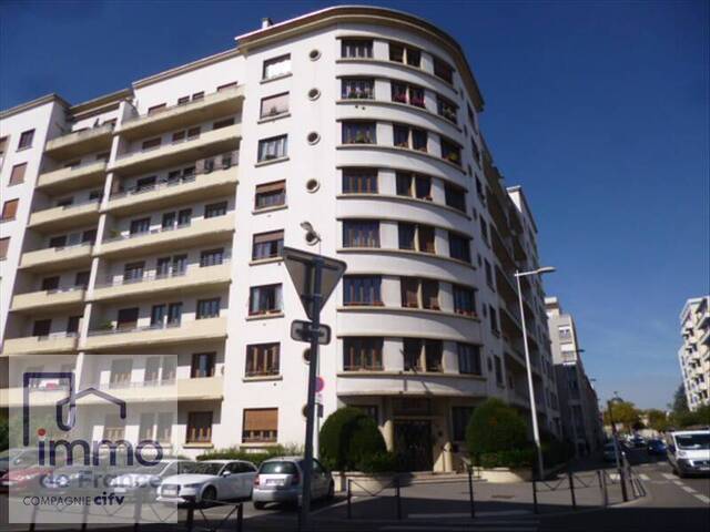 Location Appartement 3 pièces 98.95 m² Lyon 8e Arrondissement 69008 Moulin à vent