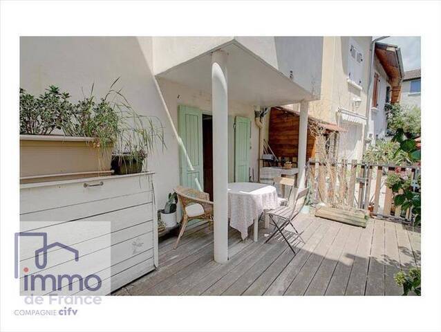 Rent House 3 rooms 66.2 m² Gières 38610 Centre ville de Gières