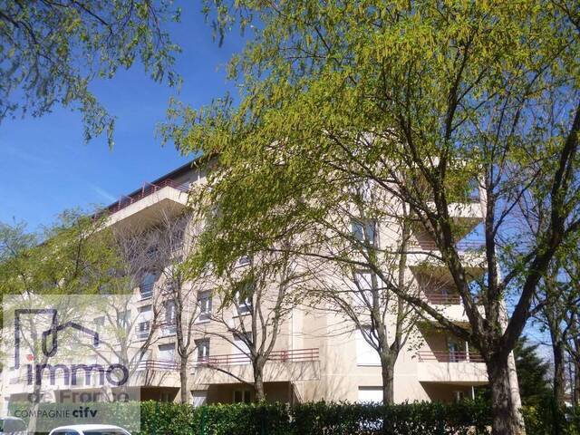 Location Appartement 1 pièce 18.19 m² Lyon 8e Arrondissement 69008 Grange blanche