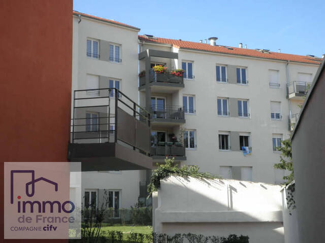 Rent Apartment 2 rooms 46.65 m² Saint-Fons 69190 Centre ville