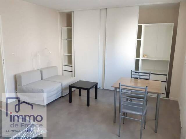 Rent Apartment 2 rooms 36.62 m² Villeurbanne 69100 GRATTE CIEL