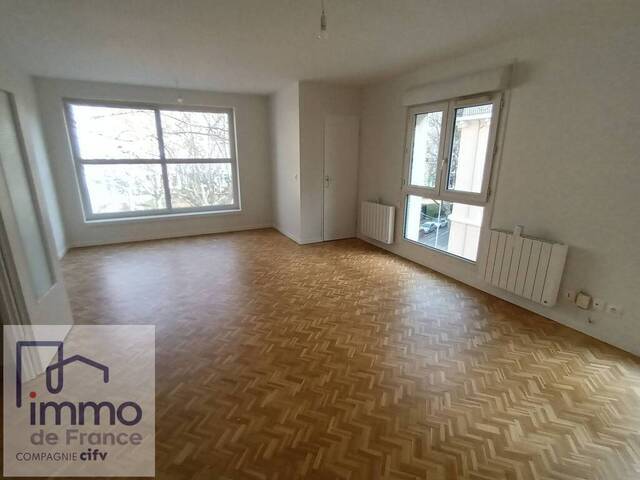 Location Appartement 5 pièces 116.48 m² Lyon 7e Arrondissement 69007