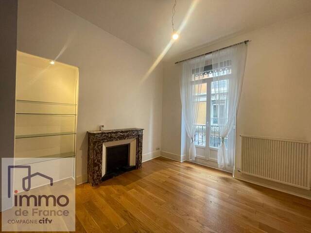 Rent Apartment 2 rooms 45.93 m² Grenoble 38000