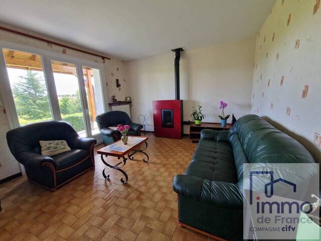 Vente Maison villa 6 pièces 135 m² Sury-le-Comtal 42450