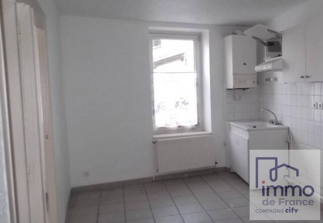 Location Appartement t3 2 pièces 42 m² Chazelles-sur-Lyon 42140