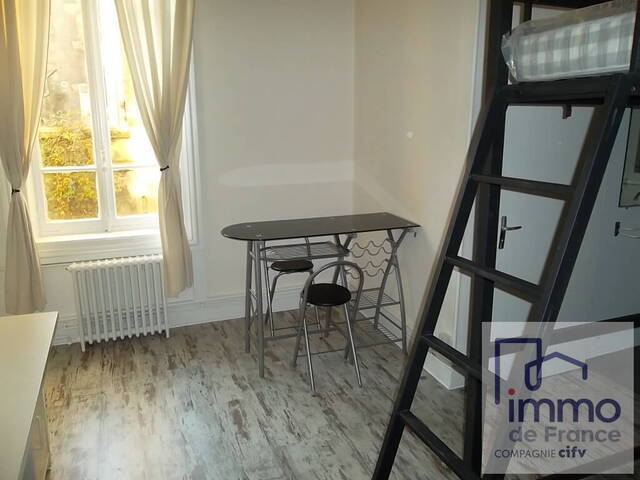 Location Appartement studio 1 pièce 20 m² Saint-Étienne 42000 HYPER CENTRE