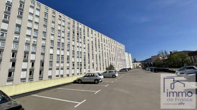 Location Parking Saint-Étienne 42000 BELLEVUE