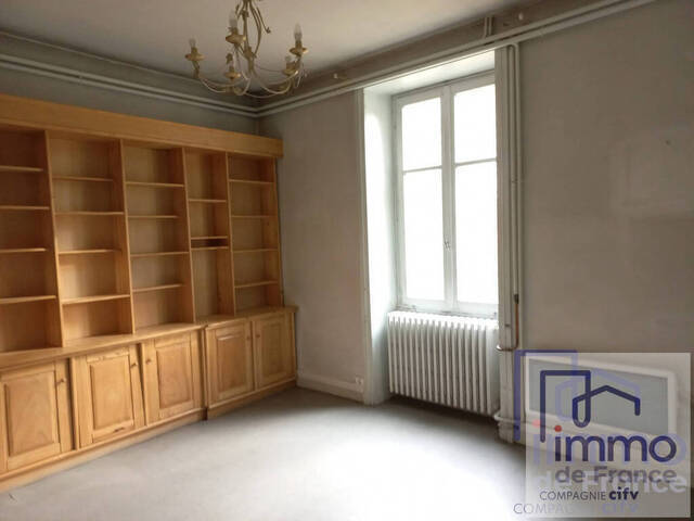 Vente Maison ancienne 10 pièces 260 m² Le Puy-en-Velay 43000