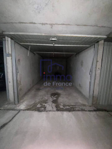 Sale Parking 13 m² Lyon 3e Arrondissement 69003