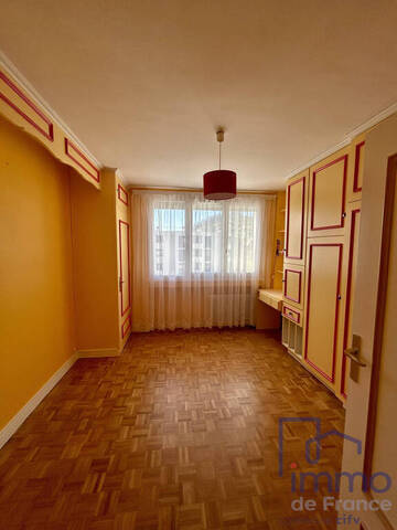 Sale Apartment 4 rooms 102 m² Le Chambon-Feugerolles 42500