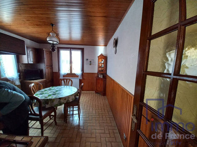 Sale House maison traditionnelle 6 rooms 122 m² Le Chambon-Feugerolles 42500